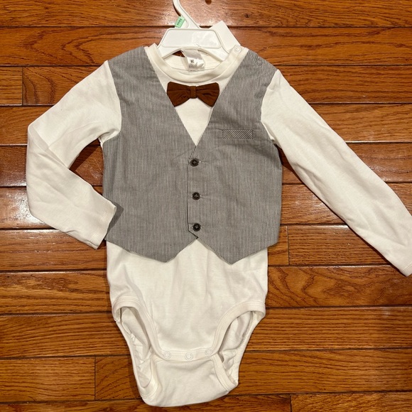 Stylish onesie / bodysuit - Picture 1 of 4